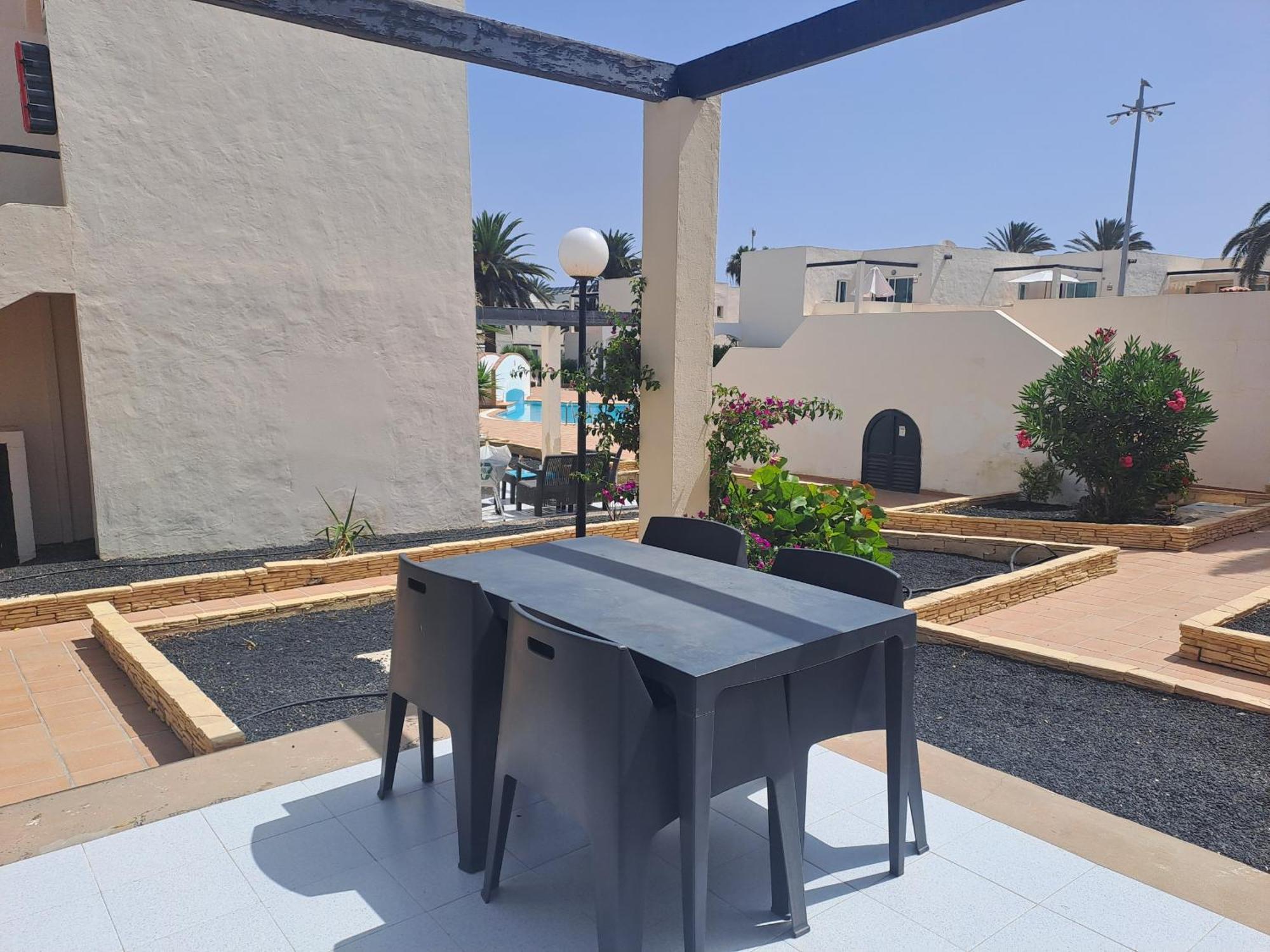 Alisios Con Terraza Y Piscina